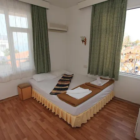 Huzur Hotel 2*